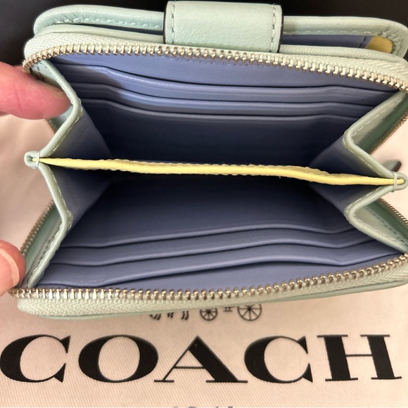 COACH Legacy Smooth Leather Compact Snap Wallet in Mint - Picture 4 of 6
